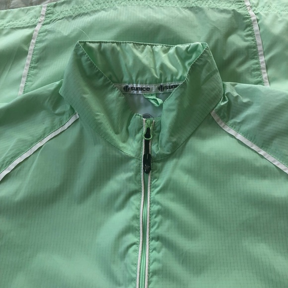 Sunice Ladies Weather Short Slv Windshirt Medium - Picture 5 of 7